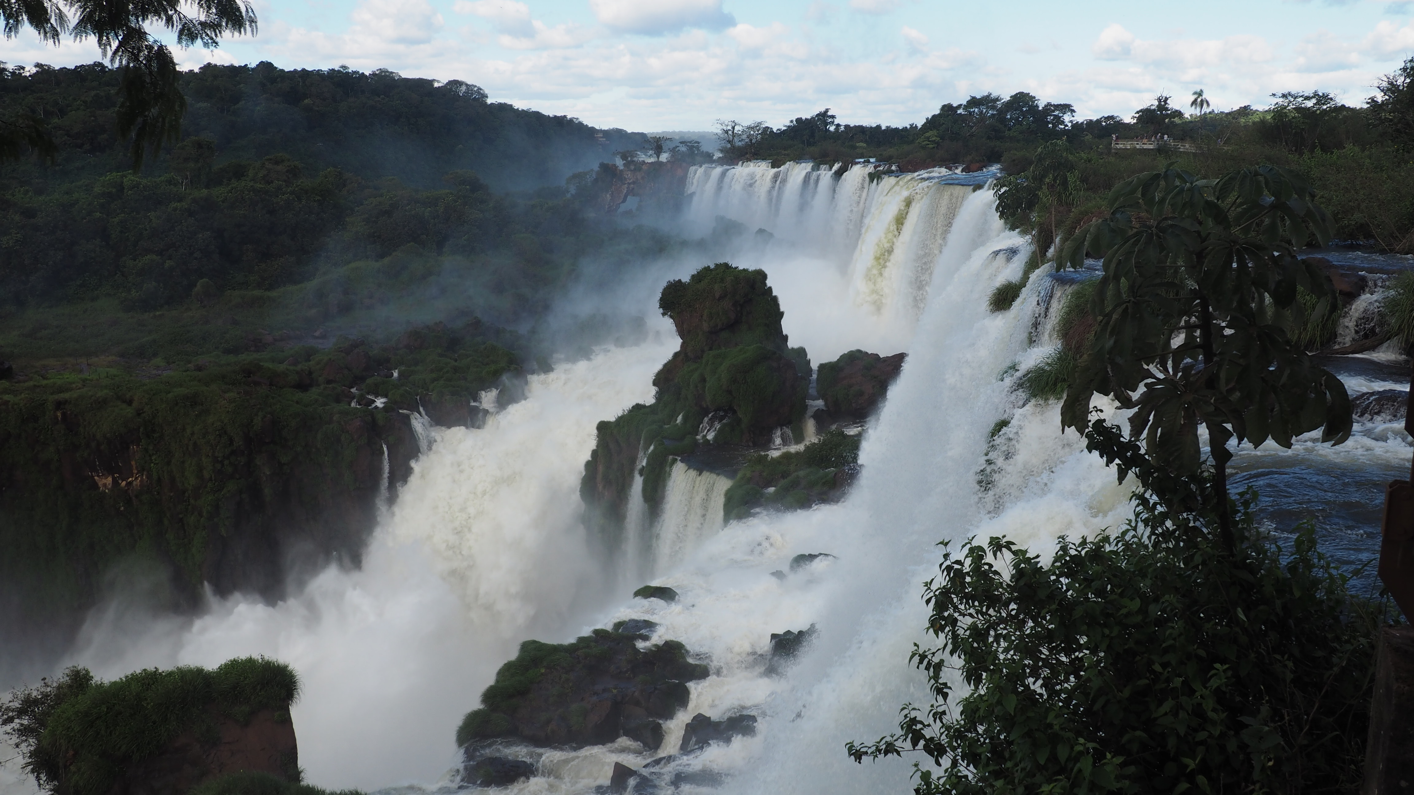 Qué lado de las Cataratas de Iguazú es mejor