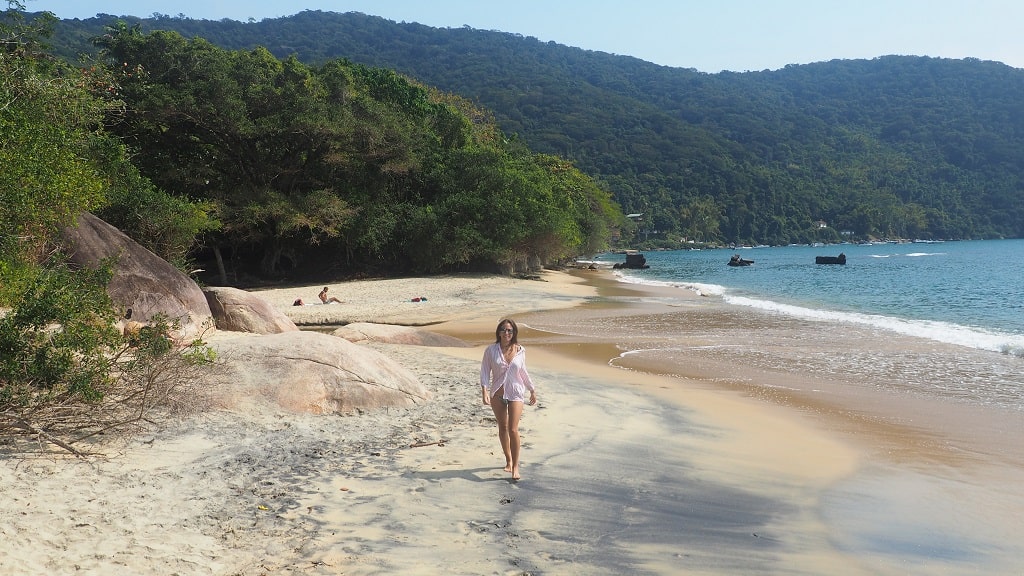 Praia Preta, la playa cerca de Abraao (Ilha Grande)