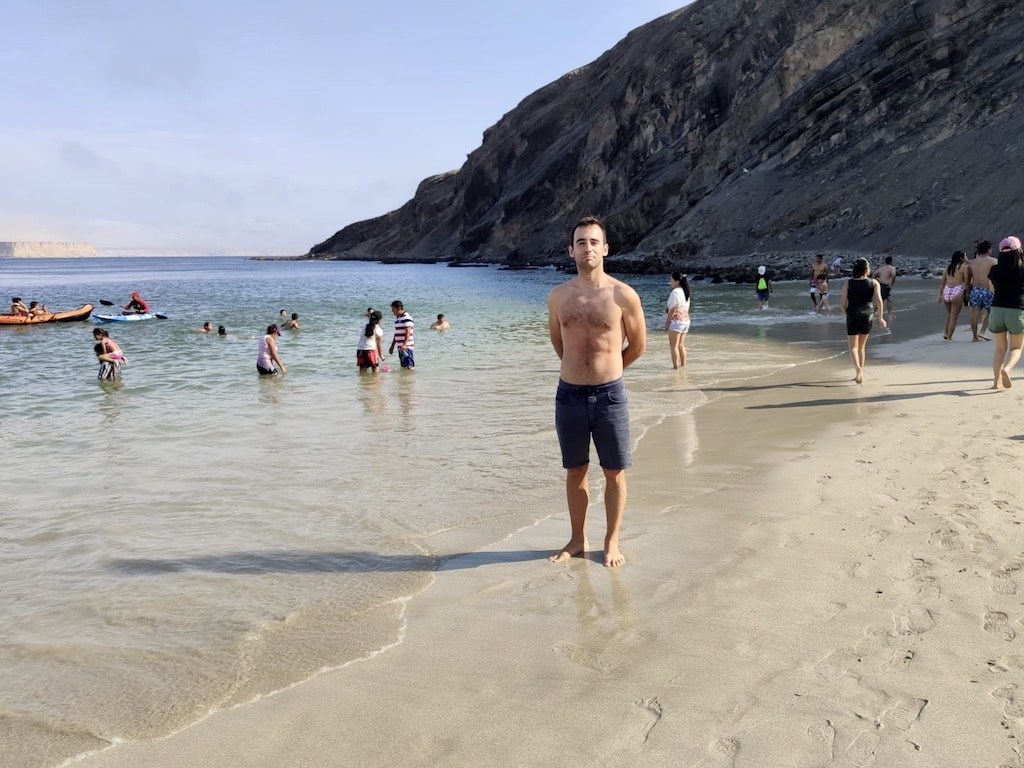 Playa La Mina, la mejor playa de Paracas